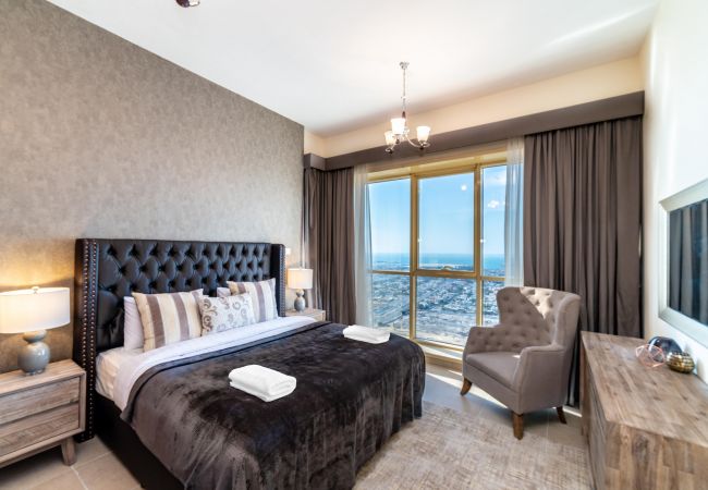 Apartment in Dubai - Apartment in Business Bay near the Metro on 32nd F