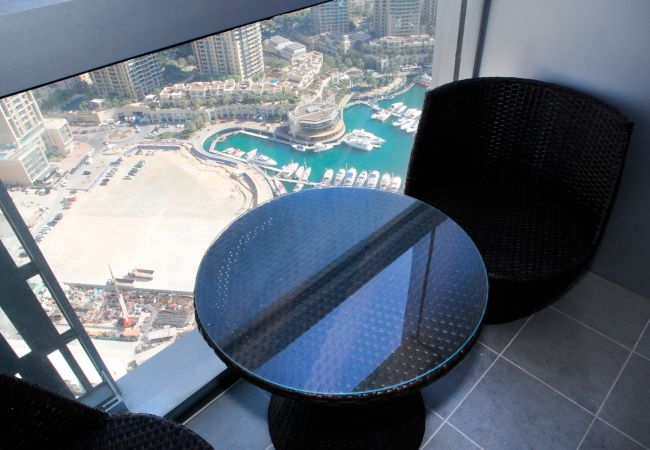 Apartment in Dubai - Designer apartment at iconic tower