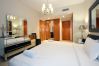 Apartment in Dubai - Luxurious 2 Bedroom At The Waves A