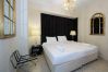 Apartment in Dubai - Luxurious 2 Bedroom At The Waves A