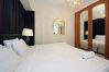 Apartment in Dubai - Luxurious 2 Bedroom At The Waves A