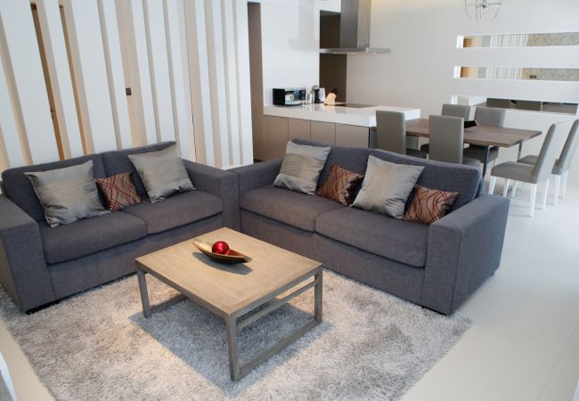 Apartment in Dubai - Designer Furnished Apartment in Dubai with beautiful terrace