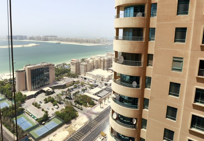 Apartment in Dubai - Luxury 2br apartment on the beach