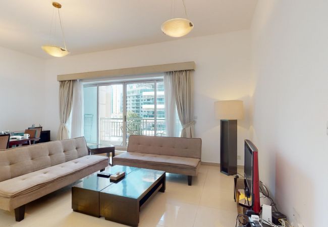 Apartment in Dubai - Waterfront 1 Bedroom apartment in Westside Marina