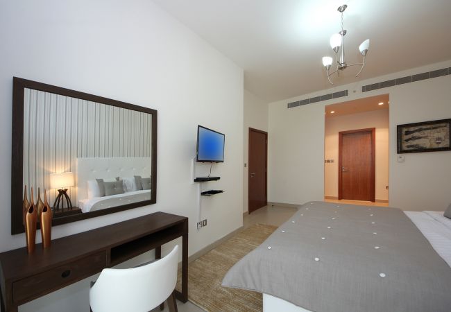 Apartment in Dubai - 2BR Awe-inspiring Apartment in DIFC