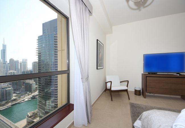 Apartment in Dubai - Full Marina view and right on white sandy beach