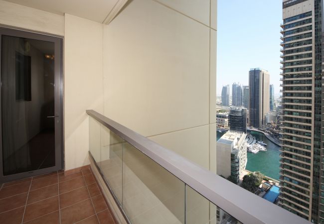 Apartment in Dubai - Full Marina view and right on white sandy beach