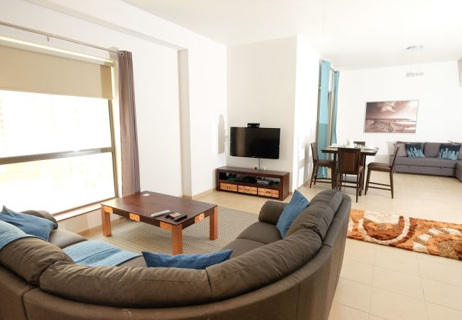 Apartment in Dubai - Fantastic 1BR in JBR Next to the Beach