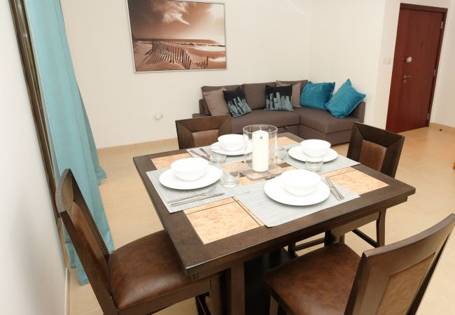 Apartment in Dubai - Fantastic 1BR in JBR Next to the Beach