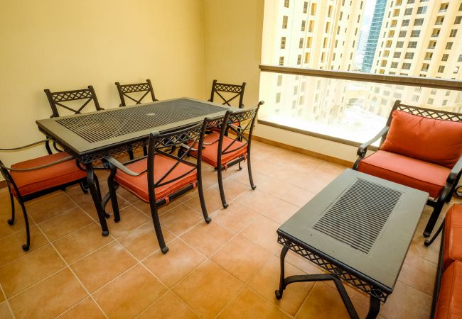 Apartment in Dubai - Fantastic 1BR in JBR Next to the Beach