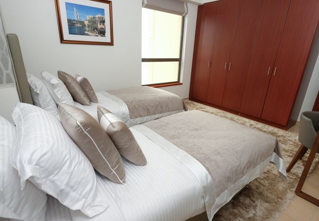 Apartment in Dubai - Incredible Sea View holiday rental 2BR on JBR