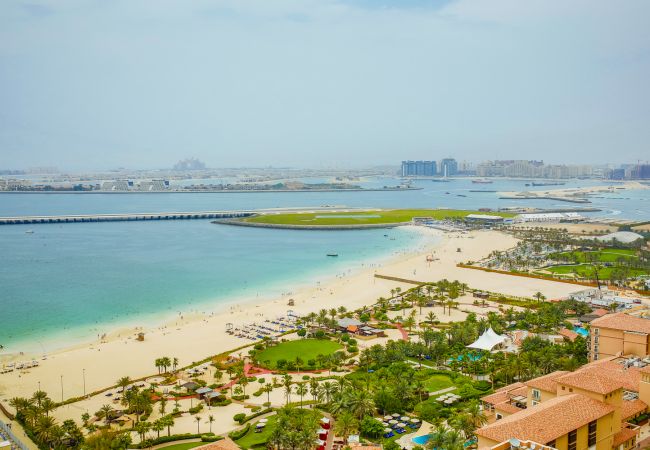 Apartment in Dubai - Incredible Sea View holiday rental 2BR on JBR