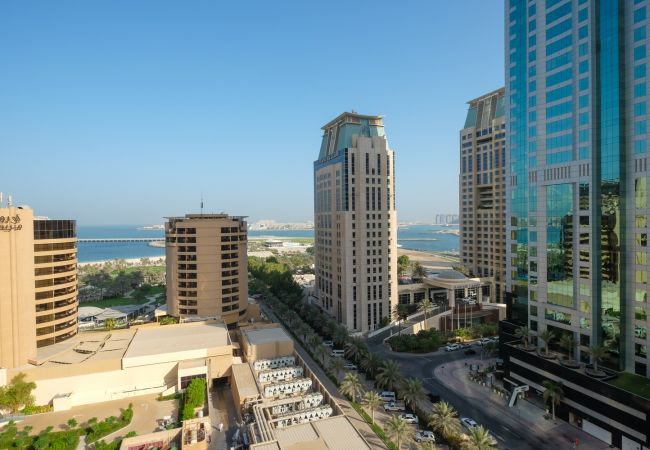 Studio in Dubai - Modern Studio Holiday Apartment with Dubai Eye and sea views