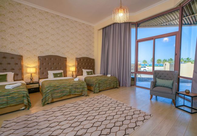 Villa in Dubai - Beachfront Villa - 7 BR + Maids Room on Kite Beach