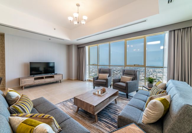 Apartment in Dubai - 3 Bedroom Executive Condo, MBK Tower next to Dubai Downtown