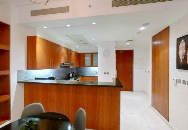 Apartment in Dubai - Cosy 1 Br Apartment with Brand New Furniture in DIFC