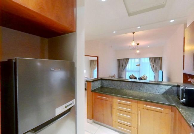 Apartment in Dubai - Cosy 1 Br Apartment with Brand New Furniture in DIFC