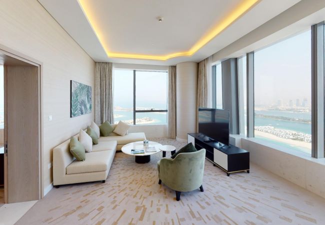 Apartment in Dubai - One Bed Luxury Apartment in Palm Tower