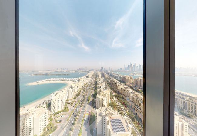 Apartment in Dubai - One Bed Luxury Apartment in Palm Tower