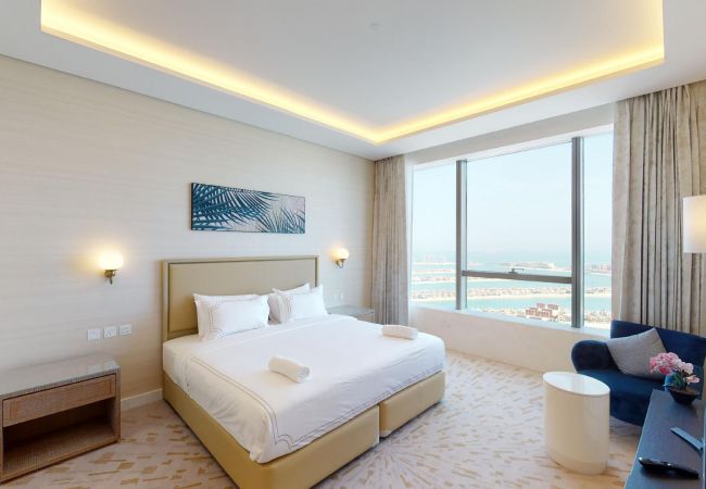 Apartment in Dubai - Breathtaking views from One Bed Apt in Palm