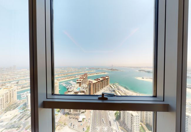 Apartment in Dubai - Breathtaking views from One Bed Apt in Palm