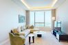 Apartment in Dubai - Indulge in High-End Living with a Beautifully Designed 1 Bedroom Apartment in The Palm Tower