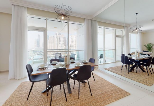 Apartment in Dubai - Stylish 2-Bedroom Apartment in JBR, Perfect for Enjoying the Ocean Vistas.