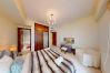 Villa in Dubai - Stunning 2-Bedroom Duplex Villa  with Waterfront Views in Marina