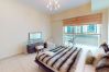 Villa in Dubai - Stunning 2-Bedroom Duplex Villa  with Waterfront Views in Marina