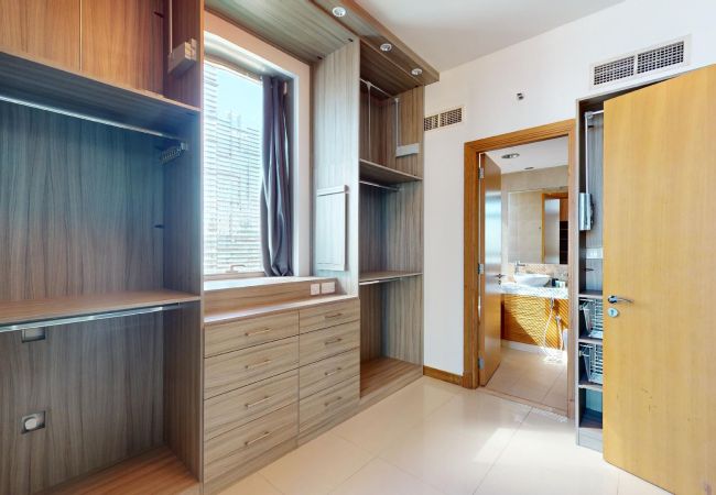 Apartment in Dubai - Embrace Luxury Living in Iris Blue Tower's 1-Bedroom Retreat