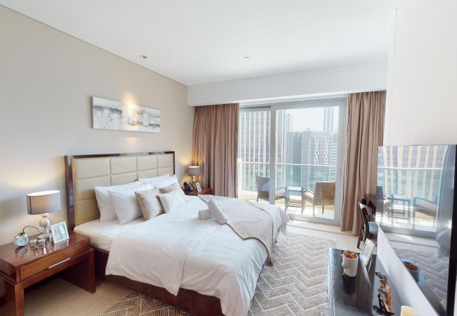 Apartment in Dubai - Luxurious Waterfront Studio at the Address Marina