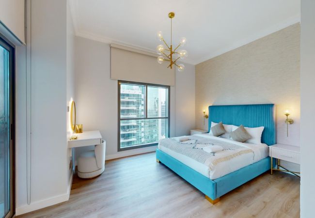 Apartment in Dubai - Splendour Luxury One Bedroom in Marina