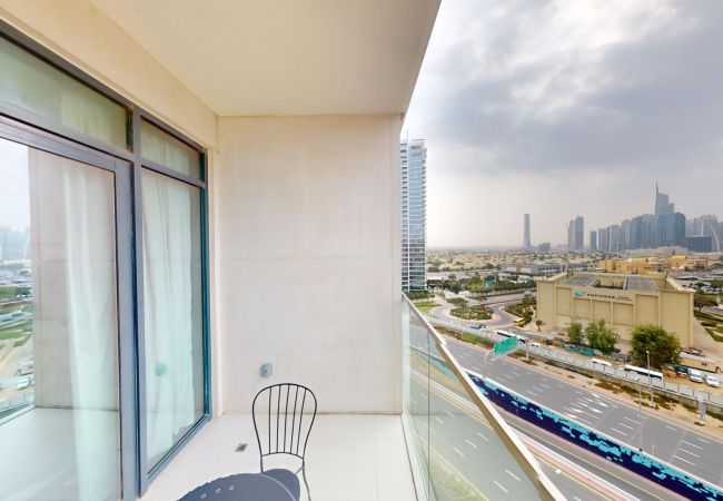 Apartment in Dubai - Stunning and modern 1-Bedroom Retreat in Vida Residence, Emirates Hills